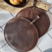 Leather pot holders in brown, set of 2