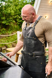 Grillschürze Nr. 63 – Crazy Deep Black Leder