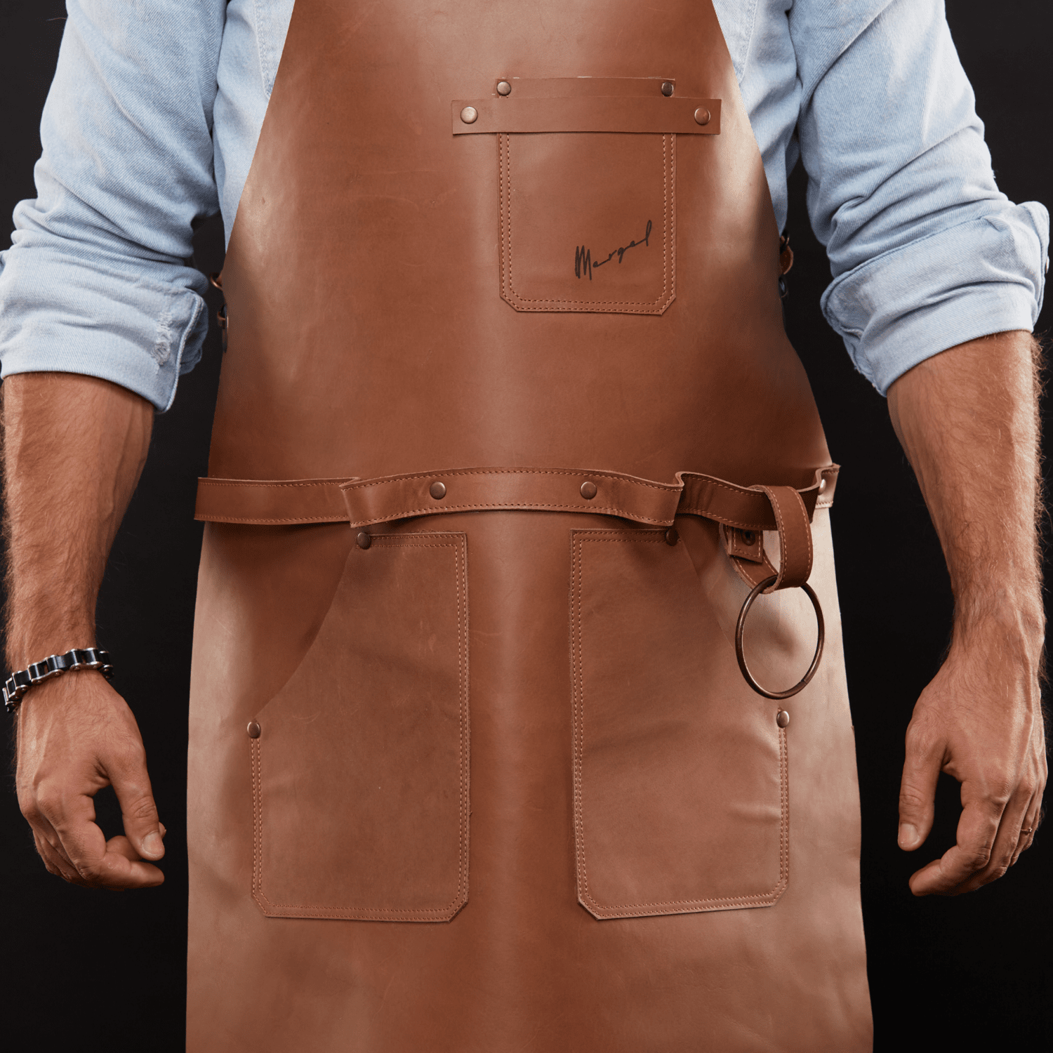 Leather apron No. 63 in Caramel, made of premium quality leather