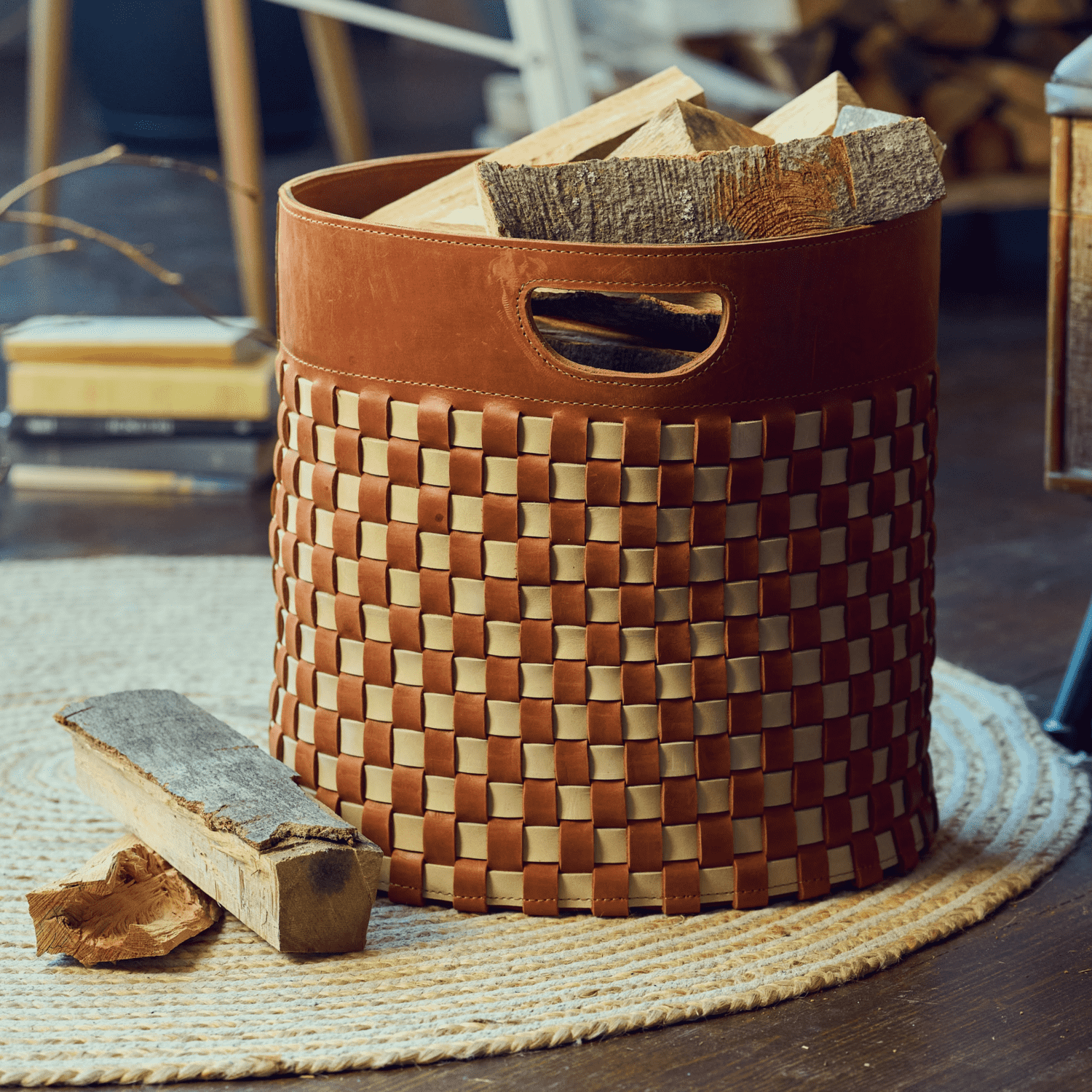 Woven firewood basket in cognac/beige