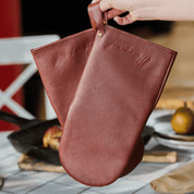 Premium leather oven mitts in Bordeaux, set of 2