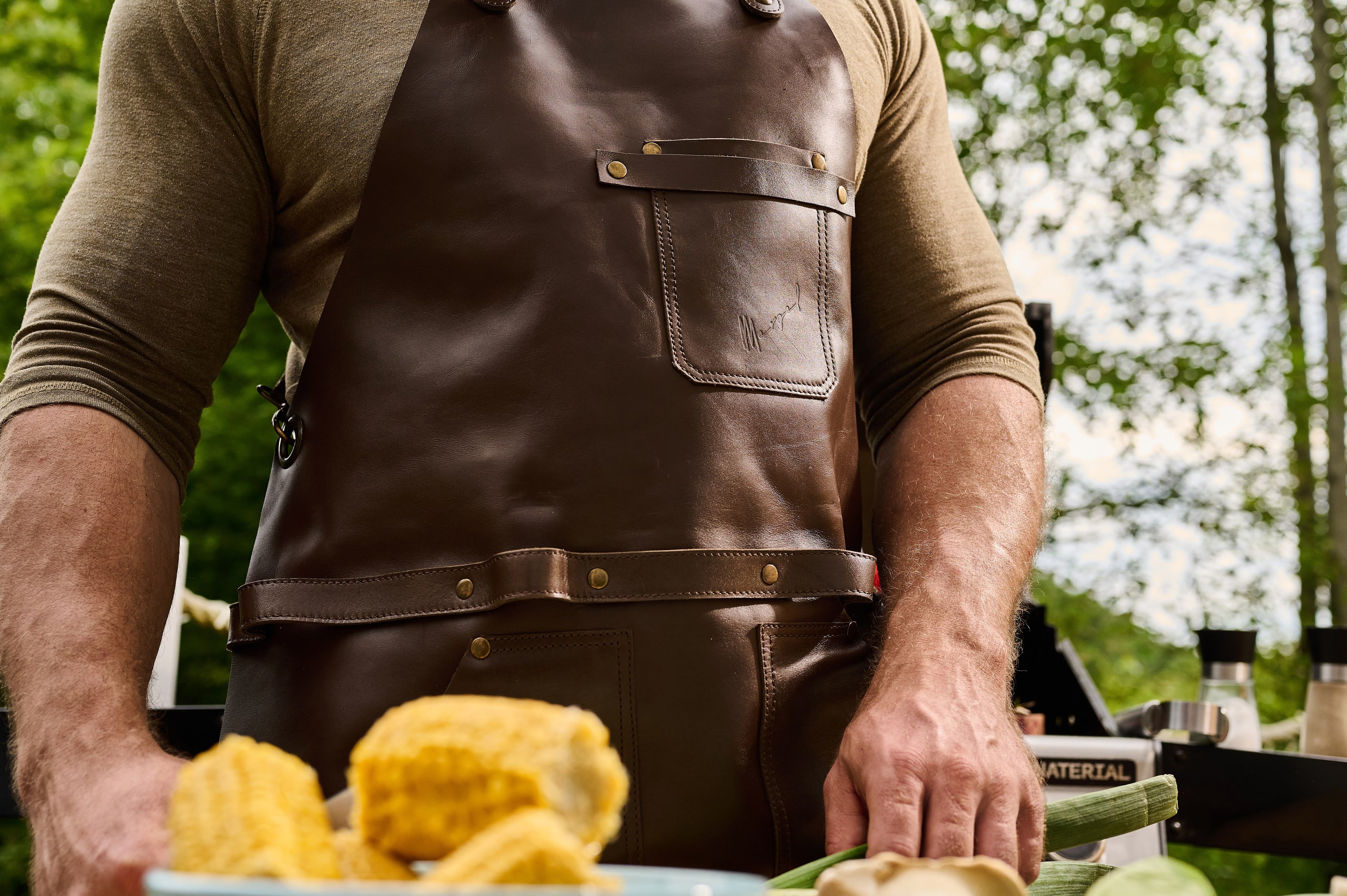 BBQ-Schürze Nr.63 in Chestnut, Hochwertiges Leder