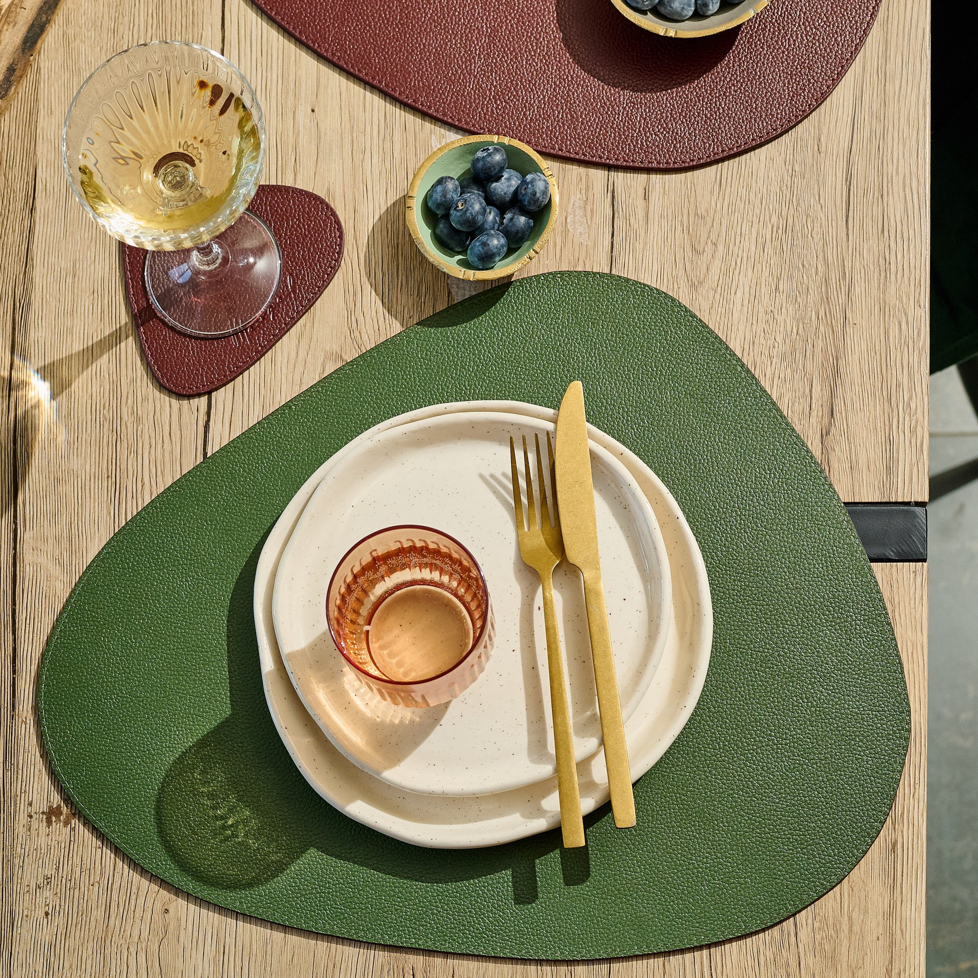 1x Triangular Leather Placemat - Olive Green/Burgundy (Reversible)