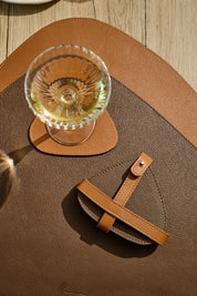 Leder-Glasuntersetzer – Schokobraun/Karamellbraun (wendbar), 6er Set