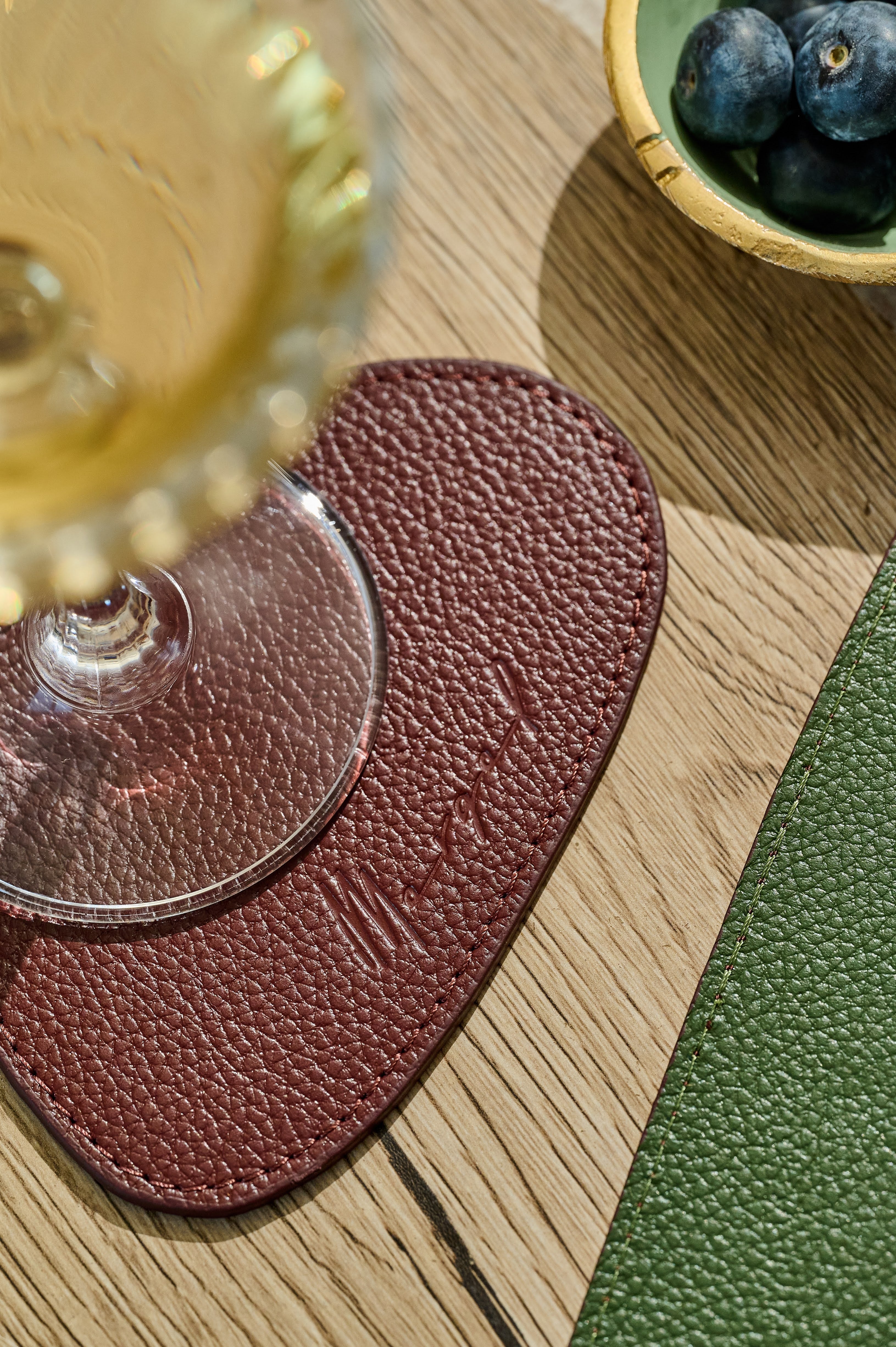 Leder-Glasuntersetzer – Olivgrün/Burgunderrot (wendbar), 6er Set