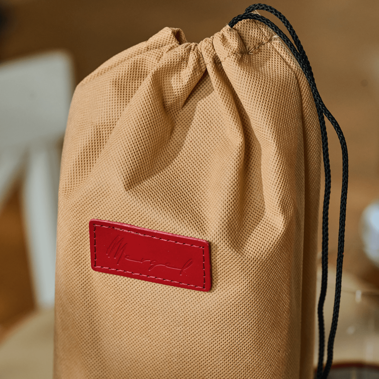 Red leather wine bag