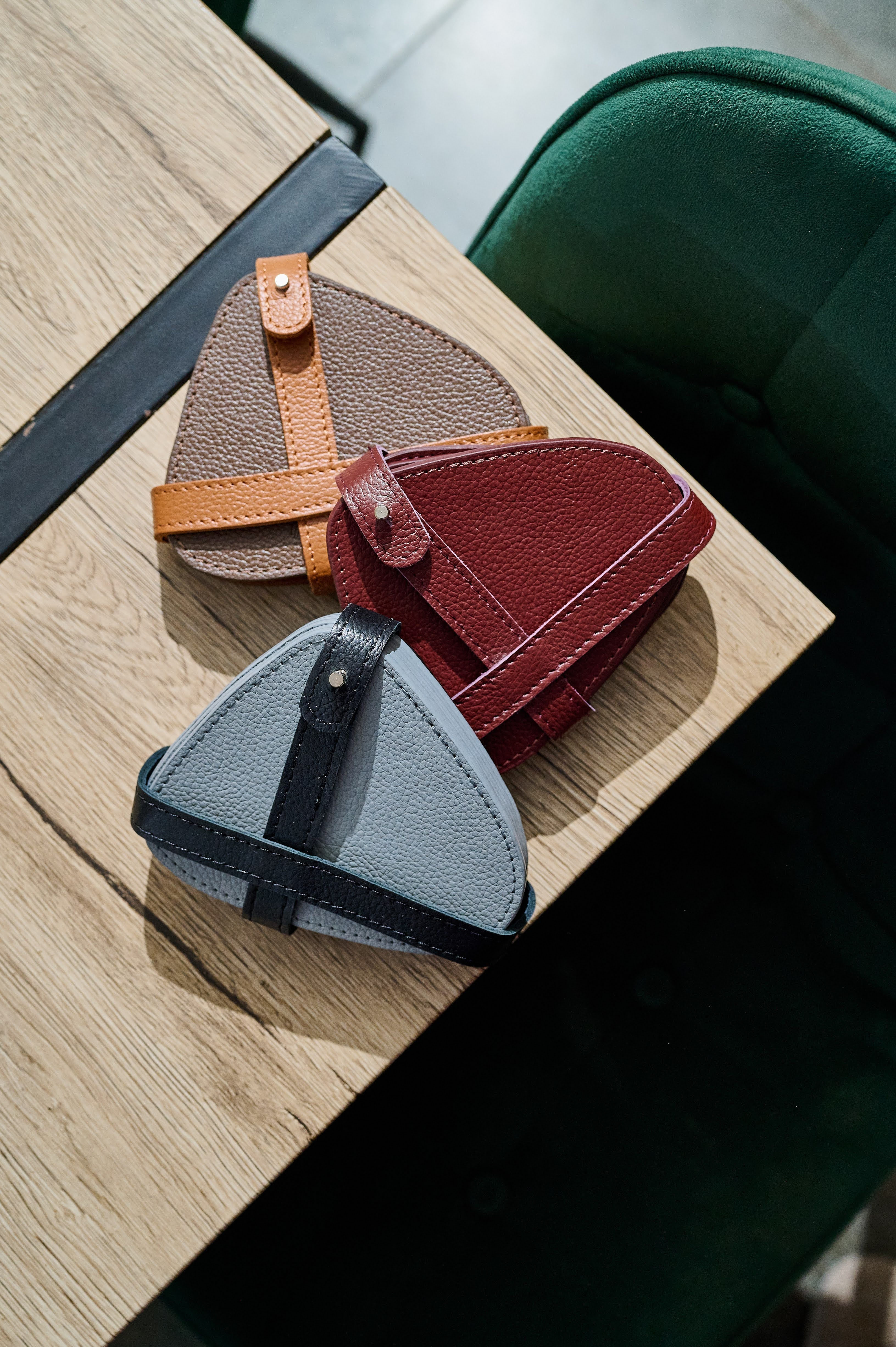 Leder-Glasuntersetzer – Schokobraun/Karamellbraun (wendbar), 6er Set