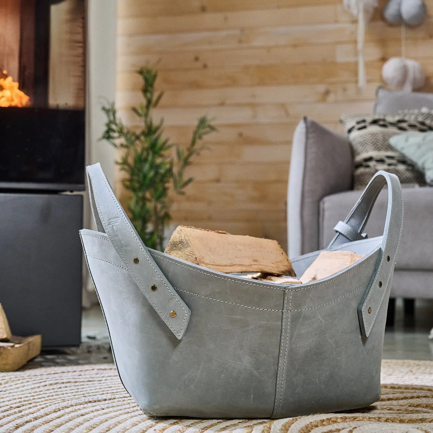 brennholzkorb_hellgrau_01.webp