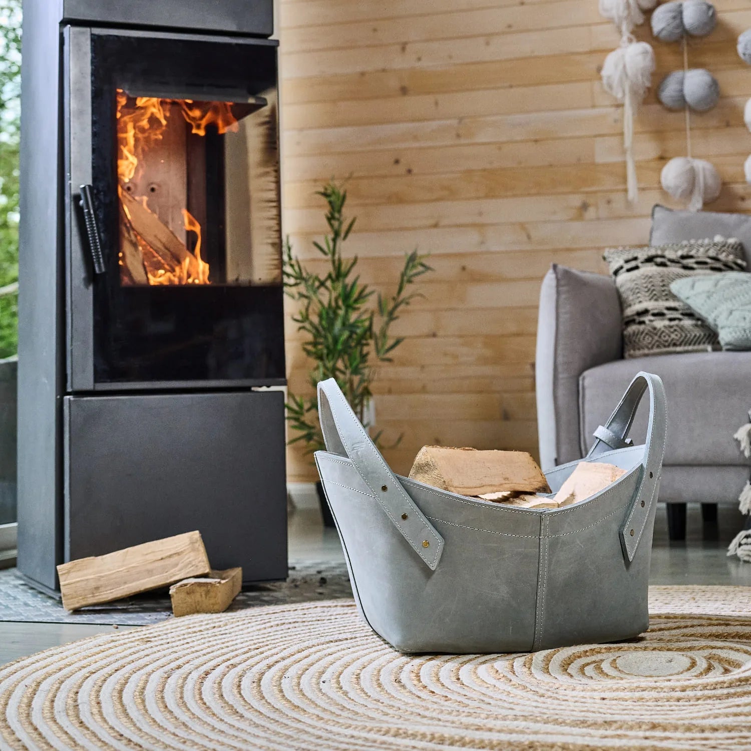 brennholzkorb_hellgrau_02.webp