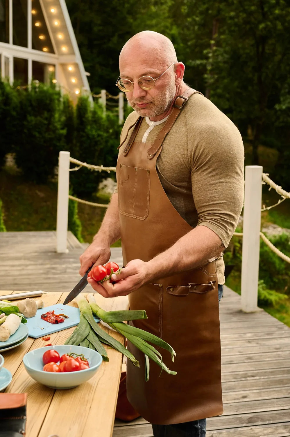 Latzschürze Nr. 67 in Caramel - hochwertiges Leder
