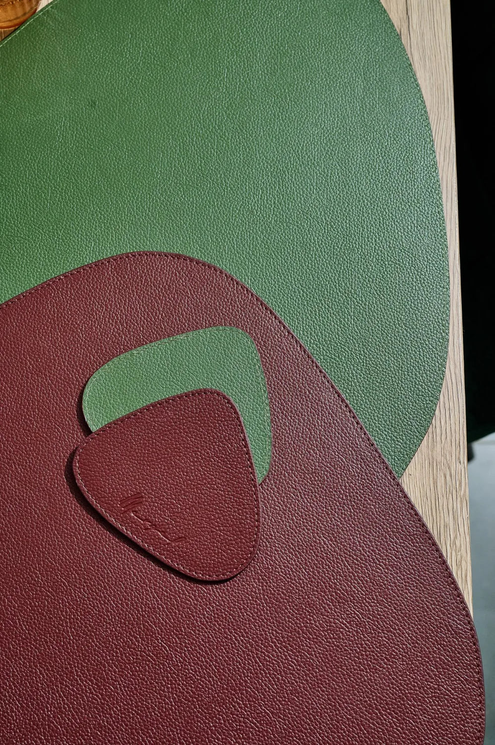 Leder-Glasuntersetzer – Olivgrün/Burgunderrot (wendbar), 6er Set