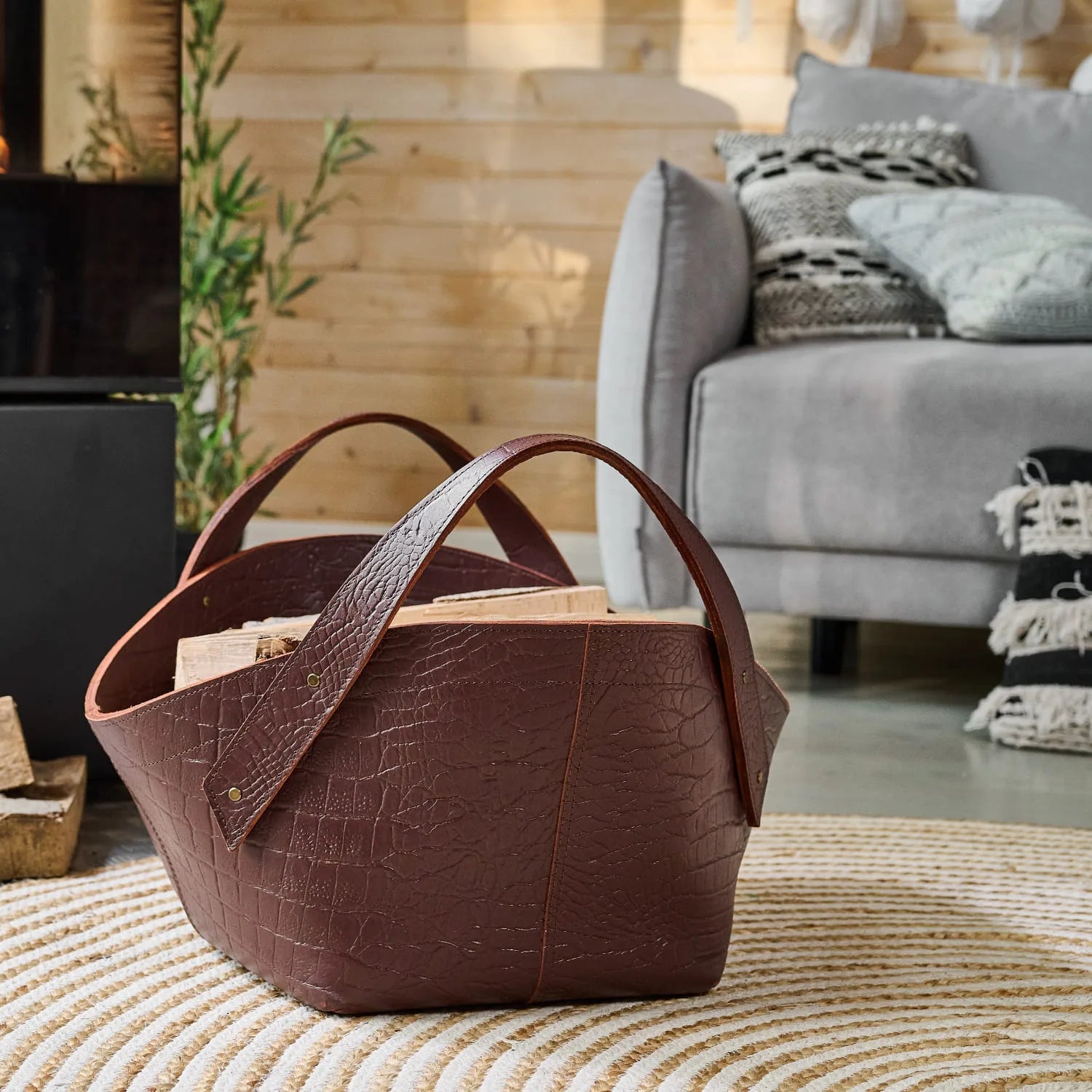 kaminholzkorb_bordeaux_kroko_02.webp