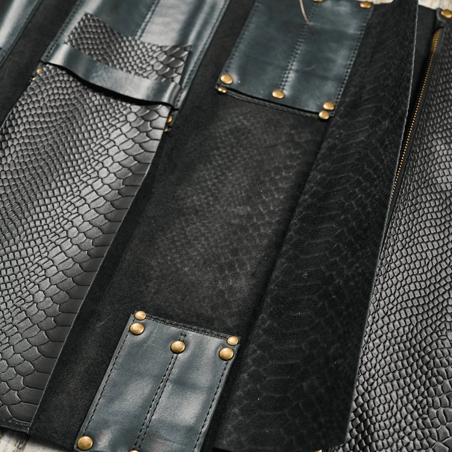 Messerrolle in Dark Anaconda für 8 Messer - hochwertiges Leder