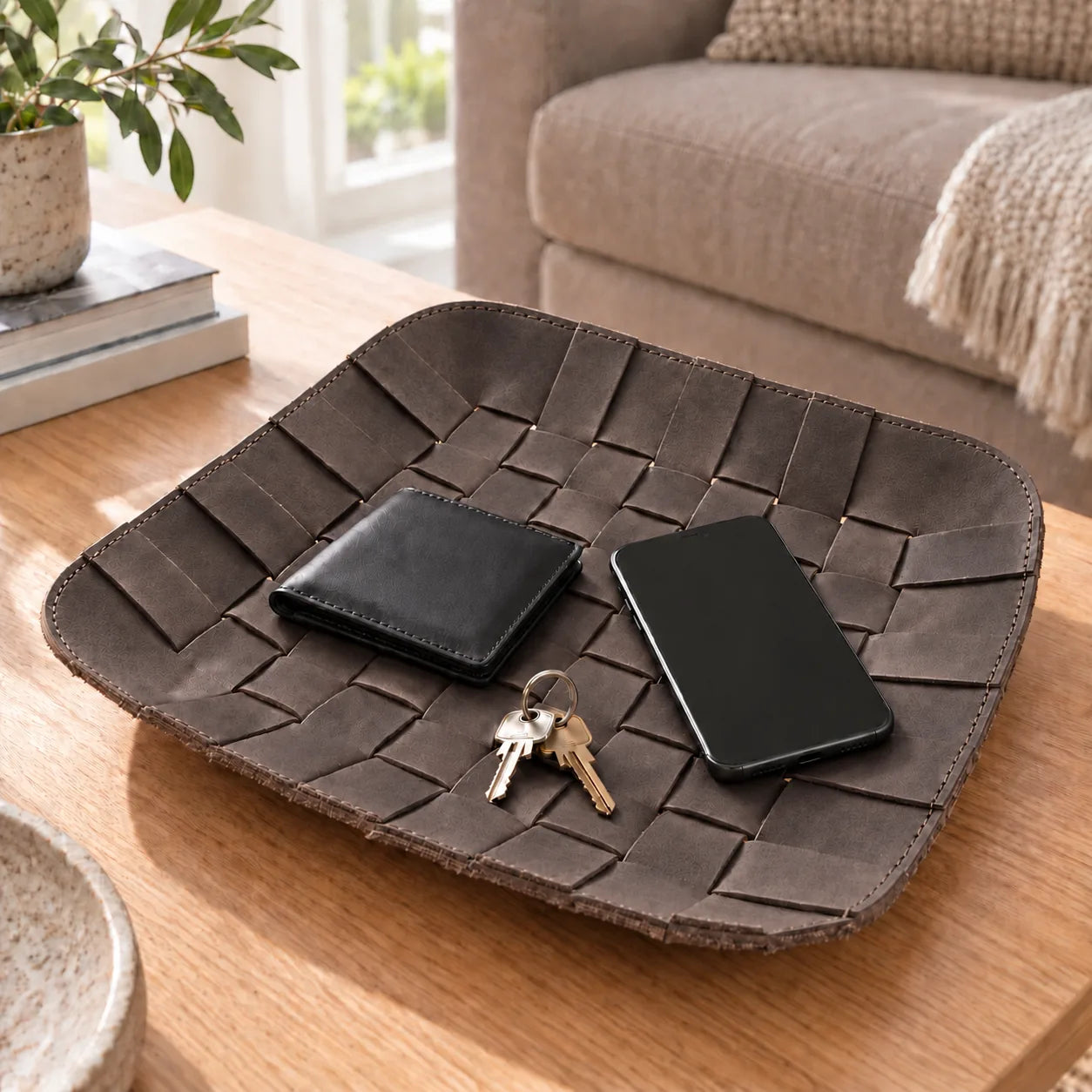 REEF Tray aus Leder – Dunkle Schokolade
