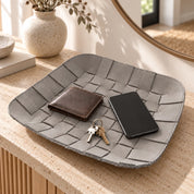 REEF Tray aus Leder – Stone Grey, Detail