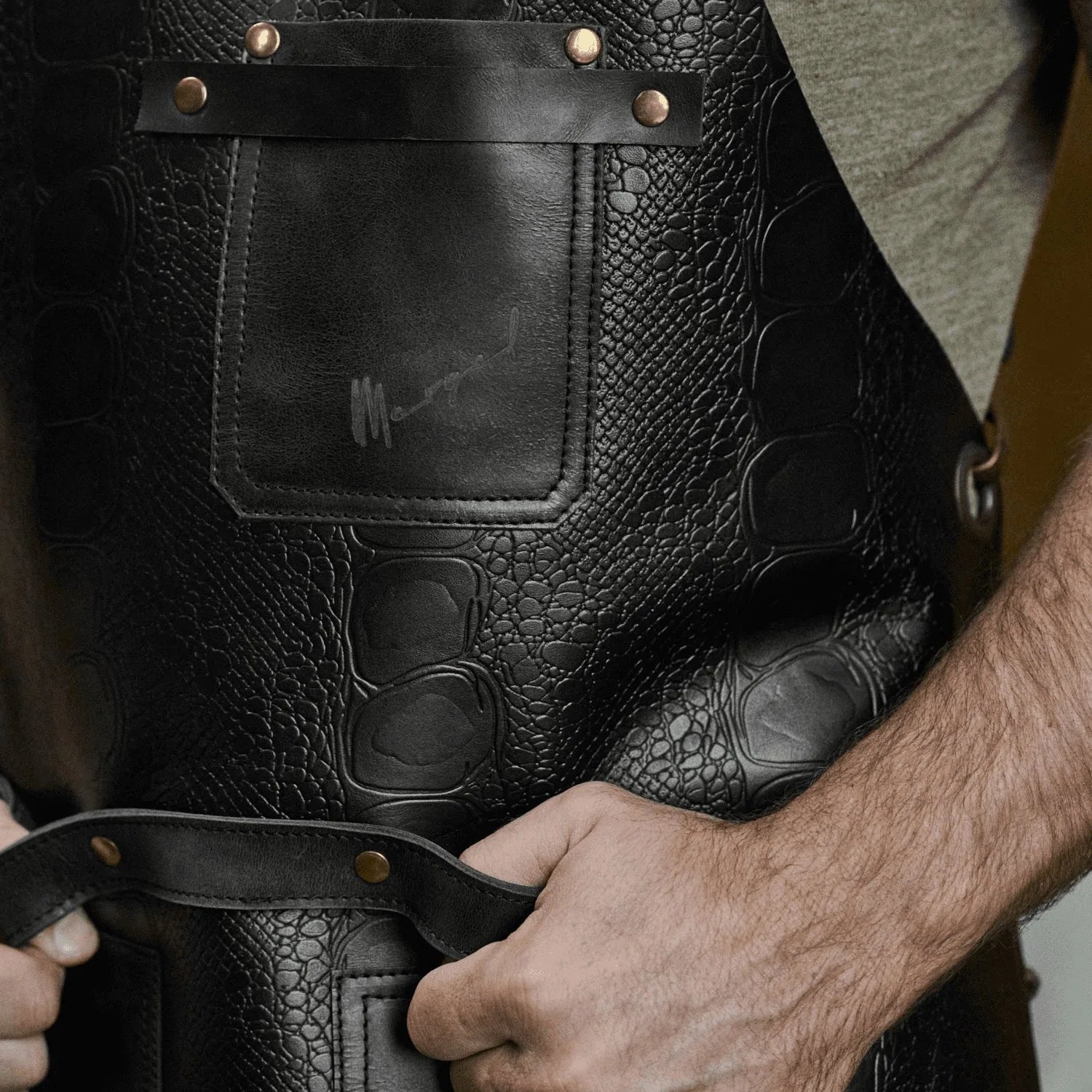 Grillschürze Nr.63 in Dark Ostrich - hochwertiges Leder