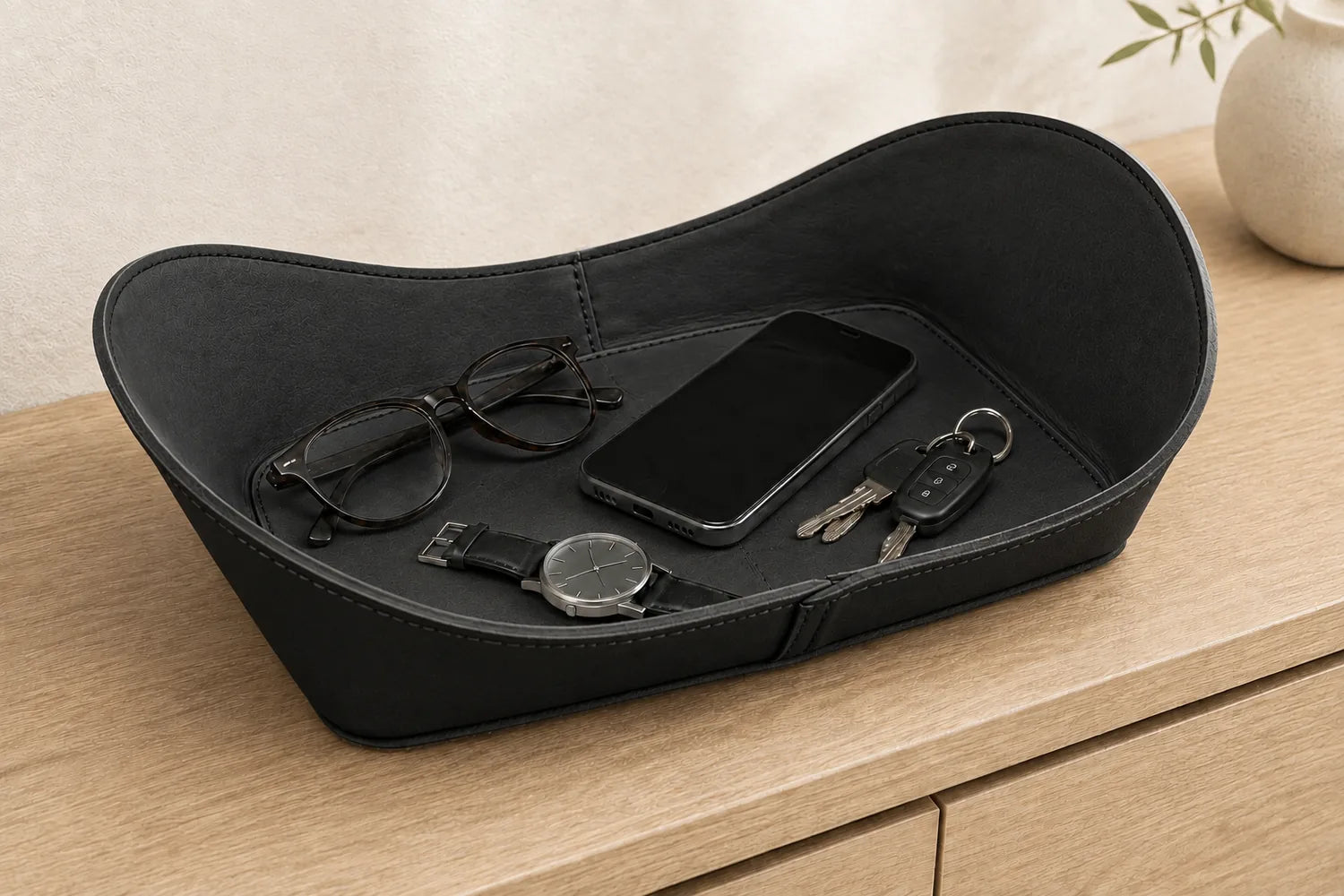 WAVE Tray aus Leder – Schwarz