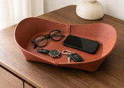 WAVE Tray aus Leder – Cognac, Detail